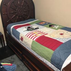 Boys Twin Trundle Pirates Bed