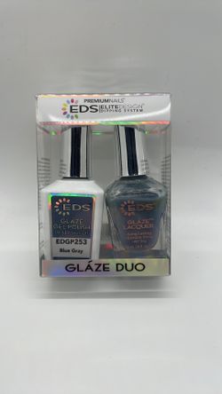 Nail polish, blue grey collar