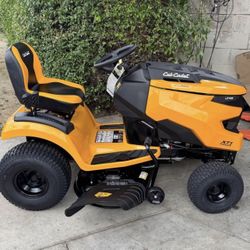 Cub Cadet XT1 Enduro LT 42 in. 547cc Engine with Intelli Power Hydrostatic Drive Gas Riding Lawn Tra