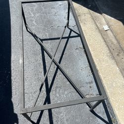 Metal Frame Table 