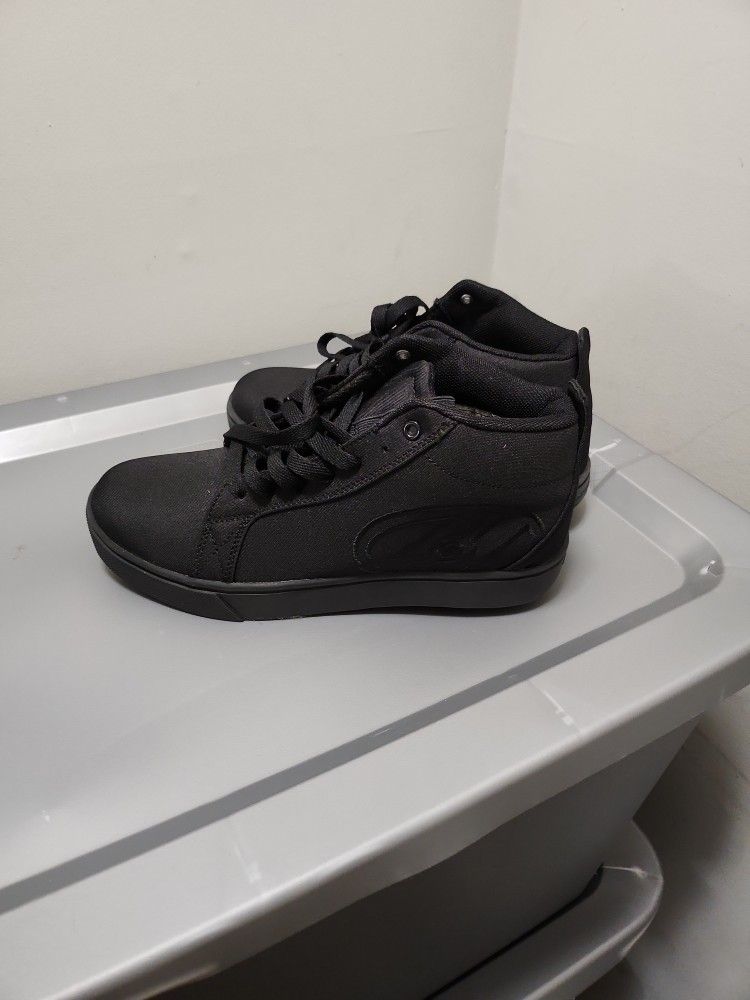 Open Box Heelys- Never Used- Size 8 Boys Shoe