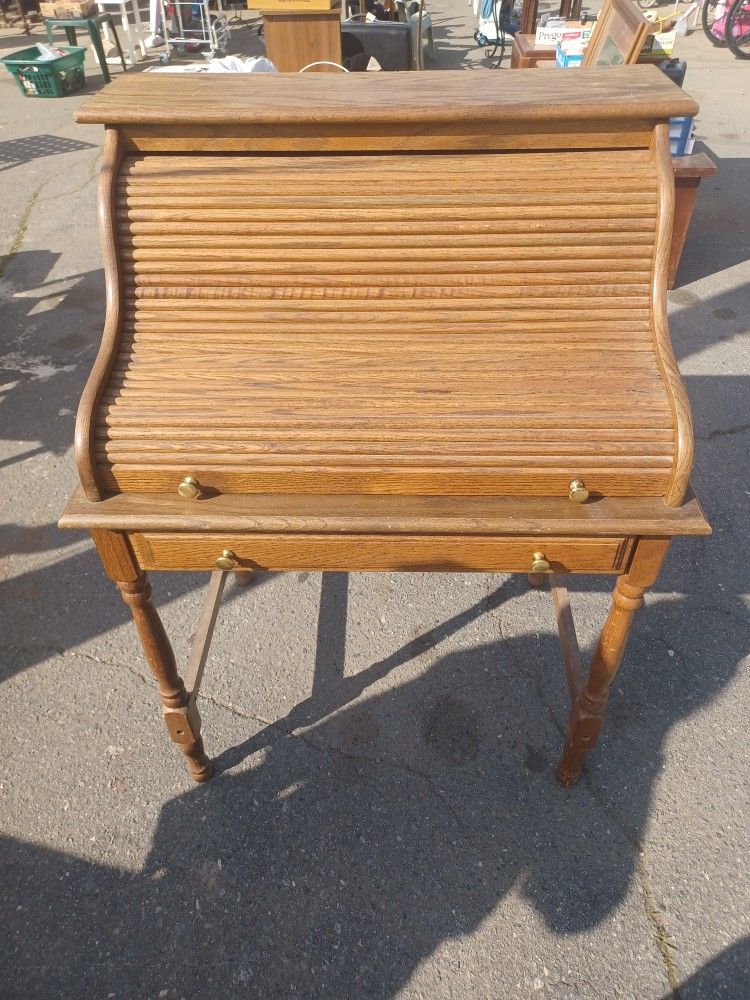 Small Roll Top Desk
