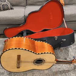 Guitarron 4/4 And Hard Case