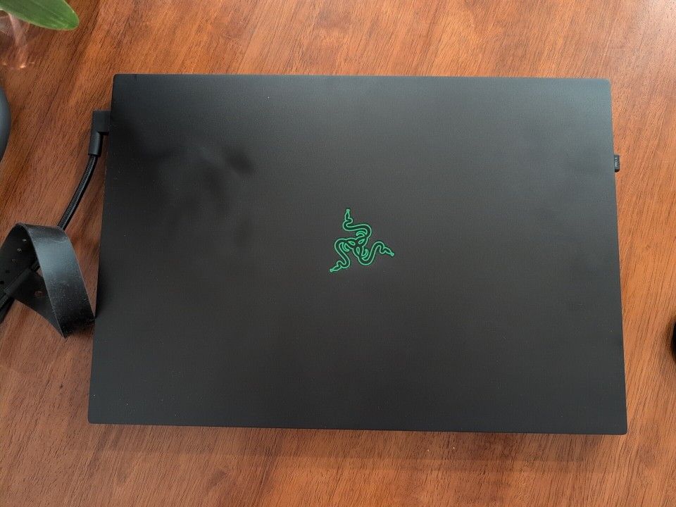 Razer 18 RTX 4080 "2024 Model"