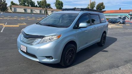 2016 Toyota Sienna
