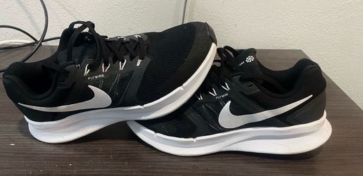 Nike swift 3 shoes (8.5)