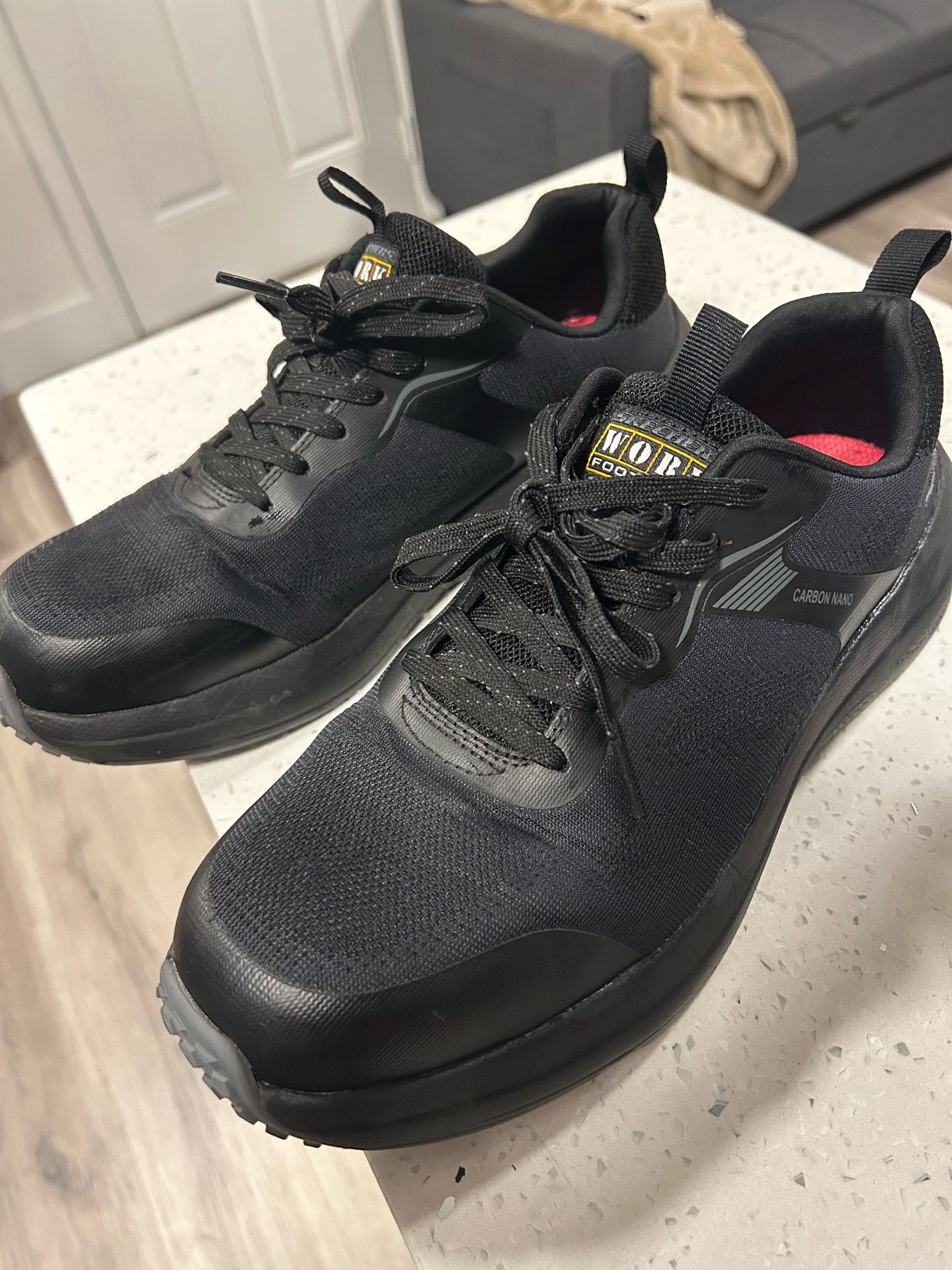 Steel toe sketchers size 9.5