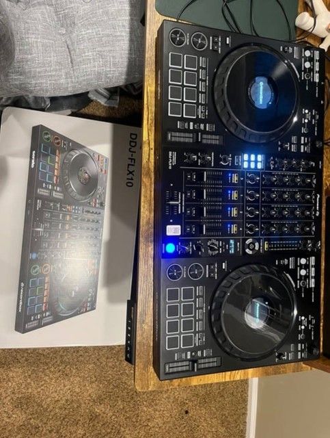 .Pioneer-DDJ-FLX10.