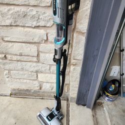 Shark Rocket Vaccum Blue Corded