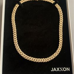 Iced Out Cuban Link Chain - 10mm