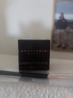 Anastasia brow