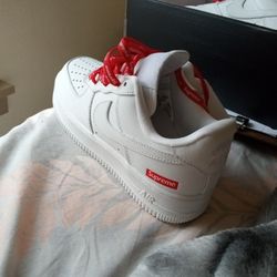 Women Nike AIR FORCE 1s Supremes 7.5