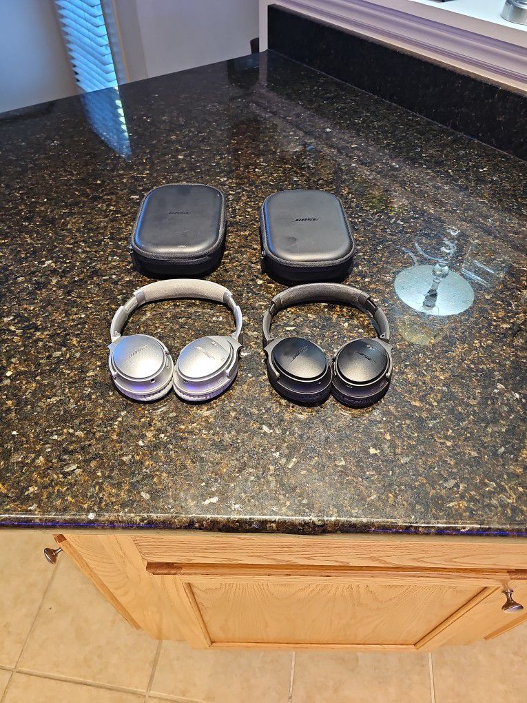 BOSE QC II ($100 for Both $50 A Piece