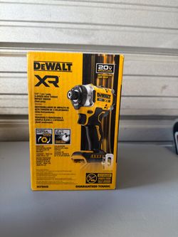 DEWALT XR 20V Brushless Impact Driver DCF860B