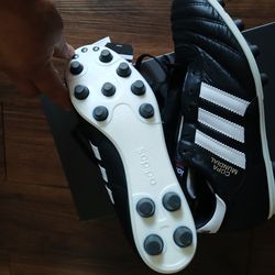 Adidas Copa Mundial Size 10 y 10.5 $150