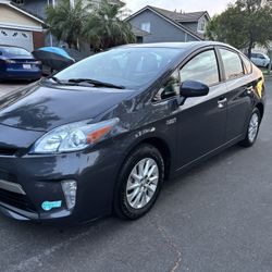 2013 Toyota Prius Plug In Hybrid 