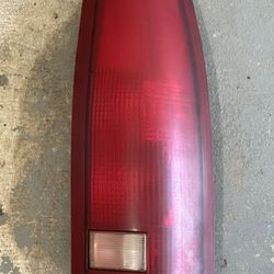 Brake light 92-99 Yukon Tahoe