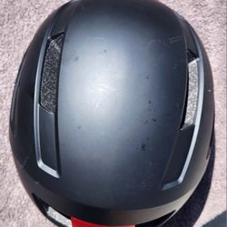 Biking Helmet/multiple Spots 
