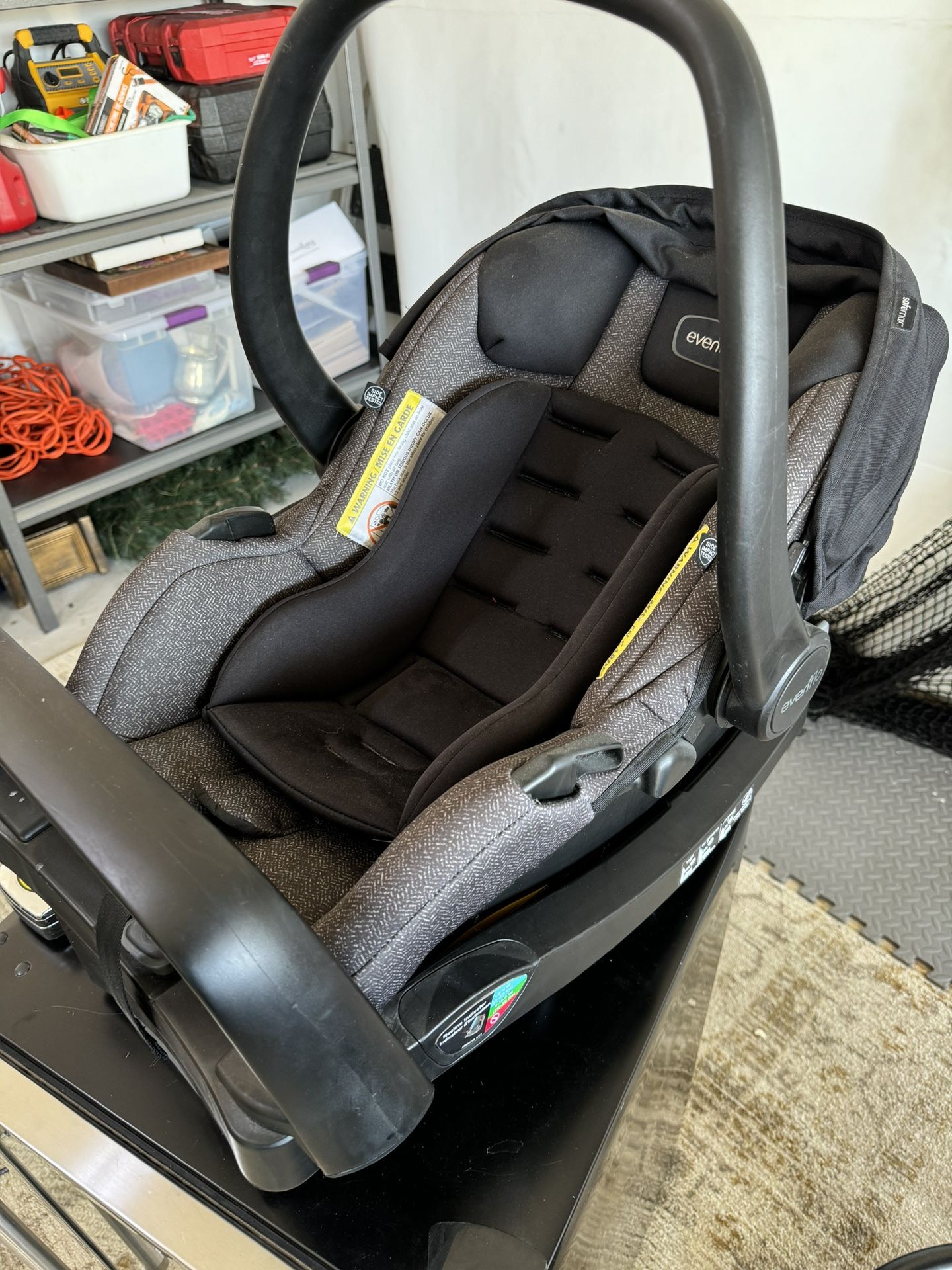 Evenflo Car Seat/ Stroller