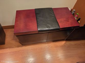Storage Ottoman with Lift-Top Panels
