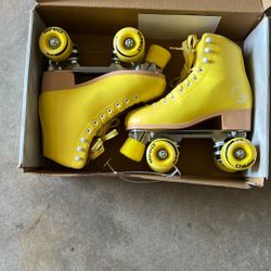 C7 Roller Skates