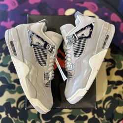 Jordan 4 frozen Moment Brand new 