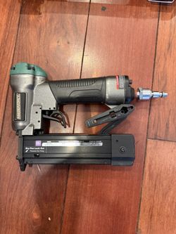 Pneumatic 23-Gauge Micro Pin Nailer
