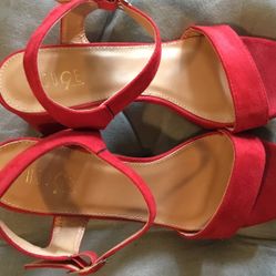 Rouge Helium Women’s Red Chunky Heel Sandals With Ankle Strap And Buckle 