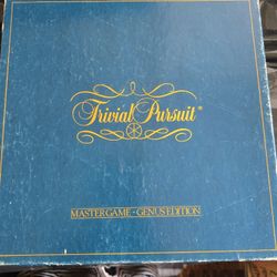 Trivial Pursuit Game New Damaged Box