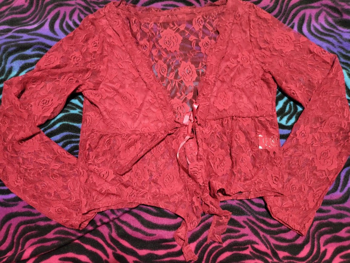 Lace Long Sleeve Crop Top
