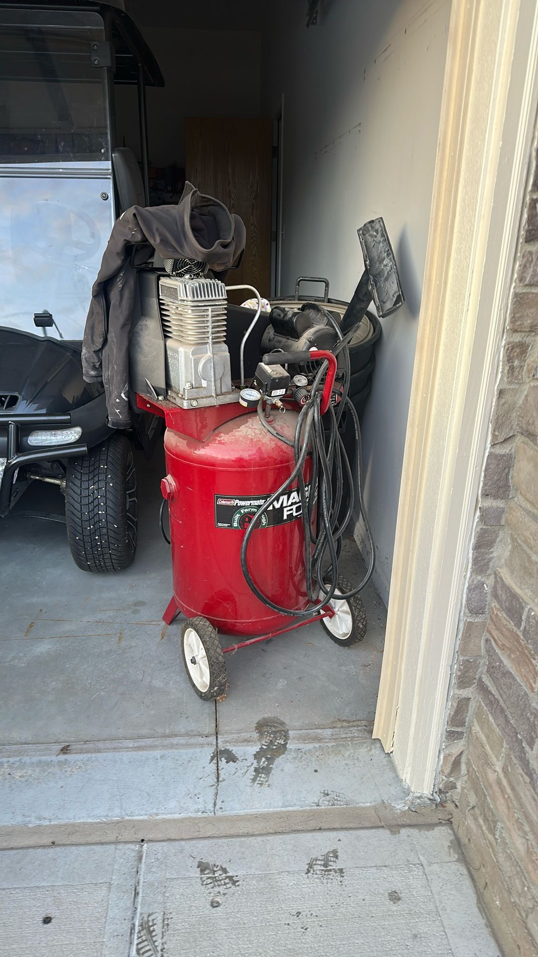 Craftsman 27 Gallon Upright Air Compressor