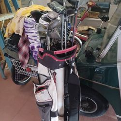 RE POSTED...VARIOUS RIGHT HANDED BAG W CLUBS....GREAT FOR STARTER PLAYER.......$60..OBO