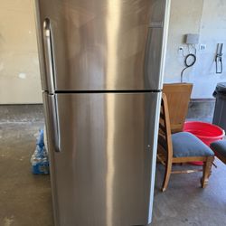 Refrigerator Frigidaire