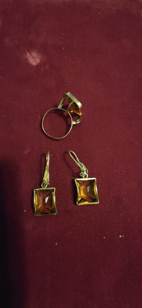 Set De Anillo Y Aretes