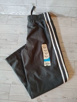 Boys jogger pants size medium (5/6)