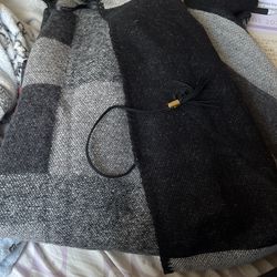 2 One Size Sweater Jackets