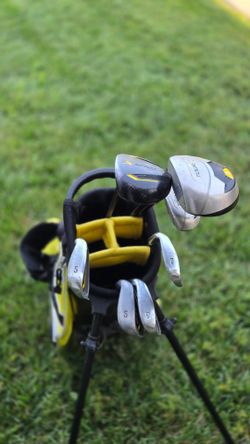 Tour x Junior Golf Club Set with Stand Bag Right-Handed for Kids and Youth
