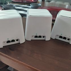 Mesh WiFi Routers (3)