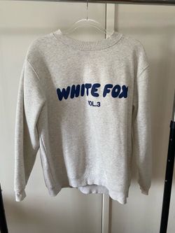 White Fox Boutique Sweatshirt