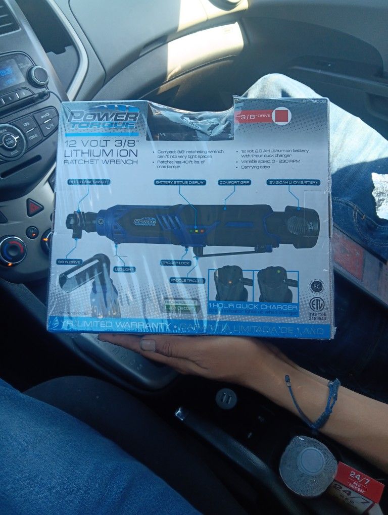 12 Volt 3/8 Lithium Ion Ratchet Wrench