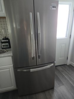 Frigidaire refrigerator