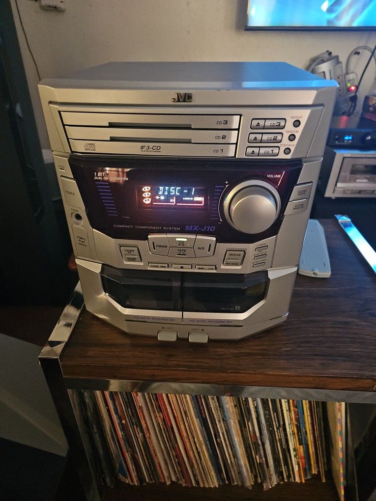 Jvc Stereo System 3 Cd Player With Remote