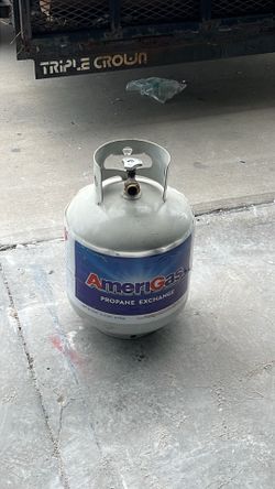 AmeriGas propane exchange. Tank is full.