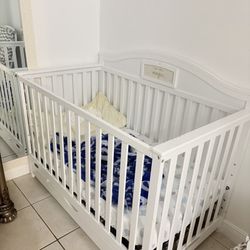 Baby Crib With And Excellent Mattress 