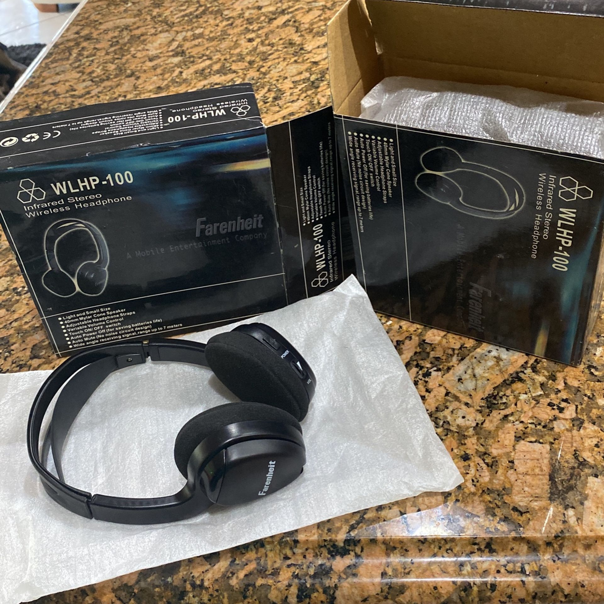 Farenheit Infrared Stereo Wireless Headphone Car Suv Set Of 2 NIB