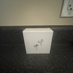 150$ Brand New Airpod Pro2 Gen If Not We Can Negotiate Prices 