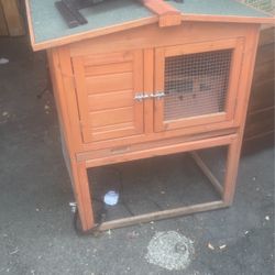 Rabbit, hut, or little chick hut with heater