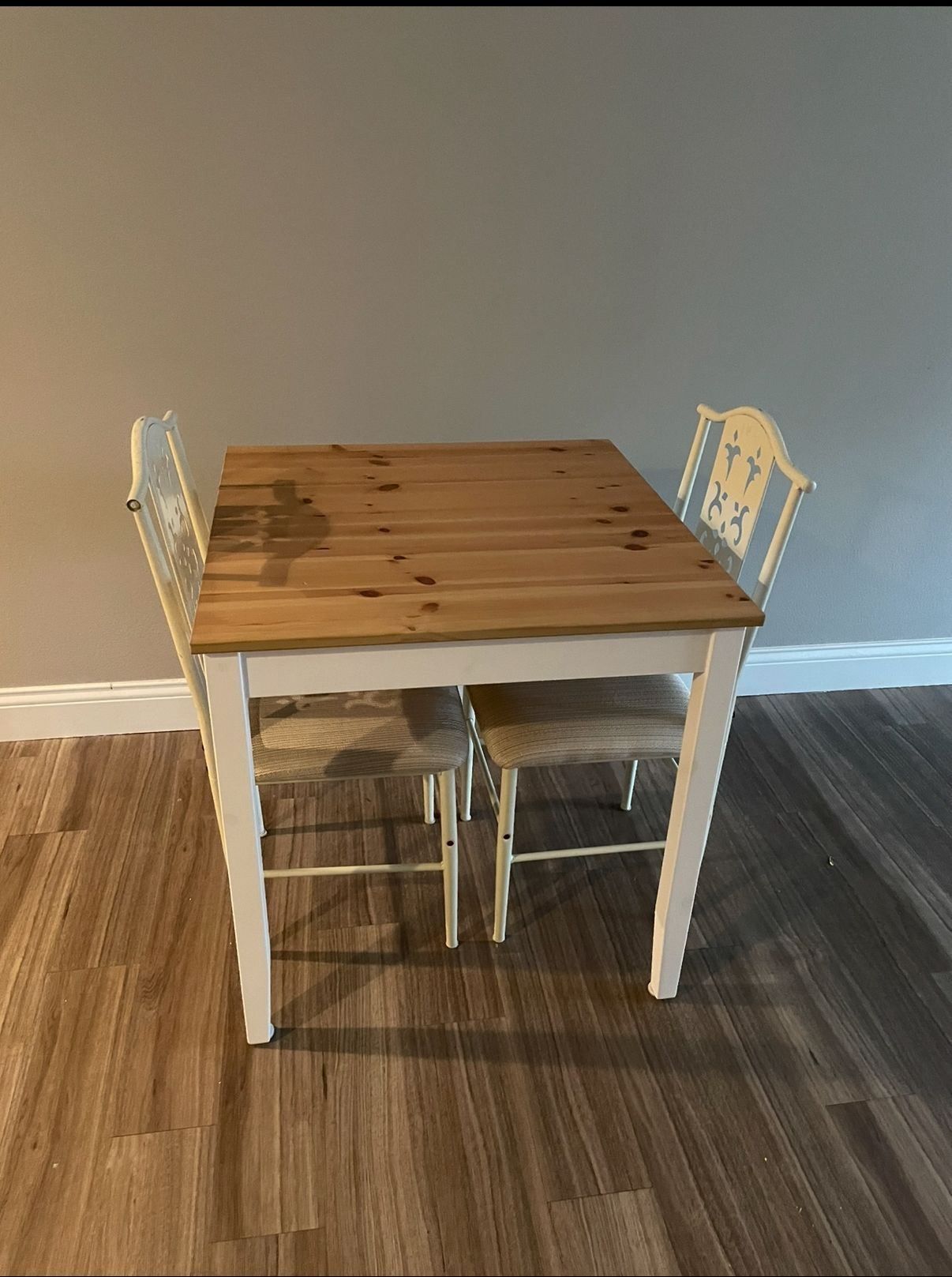 Dining Table With Chairs