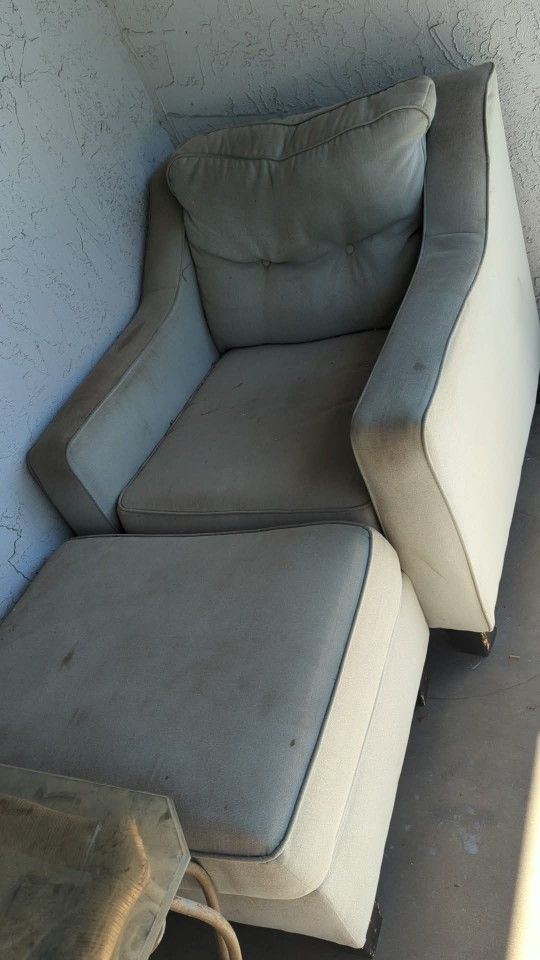 Free Chair + Ottoman