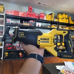 20V MAX XR Cordless Brushless Reciprocating Saw (Tool Only)